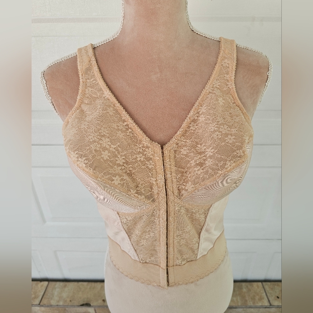 Exquisite Form Vintage Nude Lace Longline Bra 38C Shapewear Pinup Lingerie - Picture 2 of 7